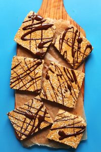 easy-no-bake-vegan-protein-bars-4-ingredients-naturally-sweetened-10-g-protein-vegan-glutenfree-protein-recipe-healthy